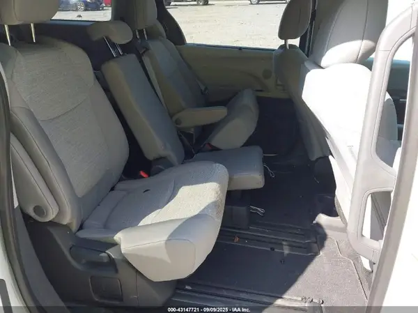 5TDKRKECXRS203078 2024 TOYOTA SIENNA - Image 8