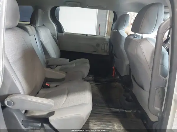 5TDKRKECXRS203579 2024 TOYOTA SIENNA - Image 8
