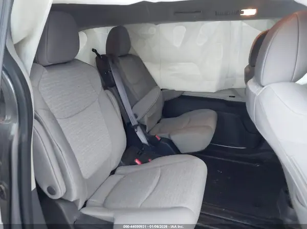 5TDKRKECXRS210497 2024 TOYOTA SIENNA - Image 8
