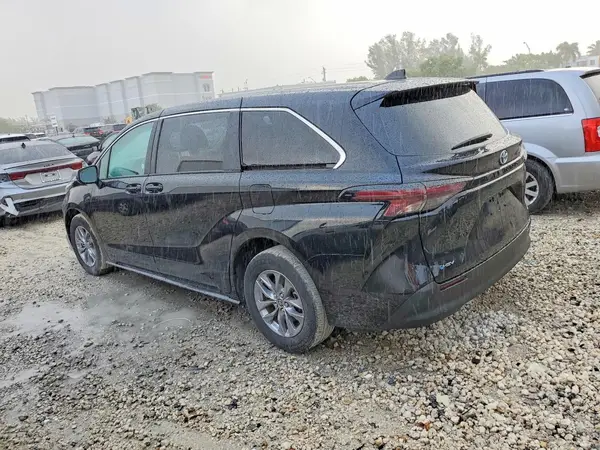 5TDKRKECXSS226706 2025 TOYOTA SIENNA - Image 2