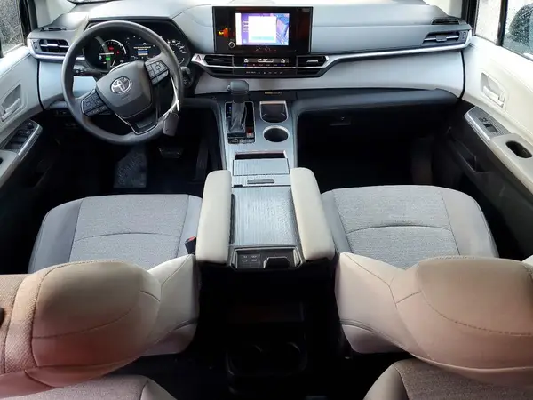 5TDKRKECXSS226706 2025 TOYOTA SIENNA - Image 8