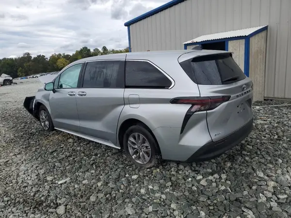 5TDKRKECXSS230139 2025 TOYOTA SIENNA - Image 2