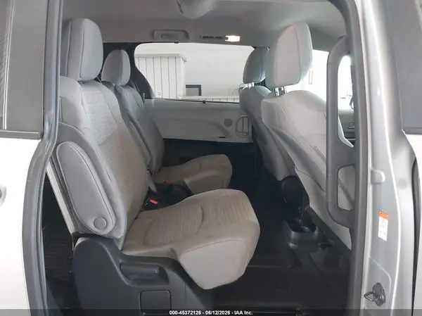 5TDKRKECXSS260144 2025 TOYOTA SIENNA - Image 8