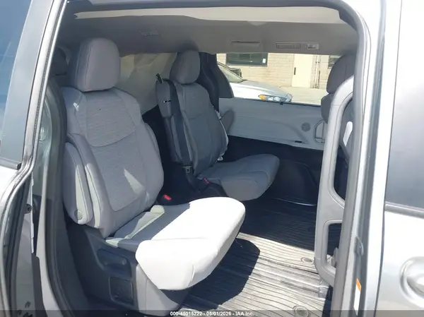 5TDKRKECXTS301681 2026 TOYOTA SIENNA - Image 8