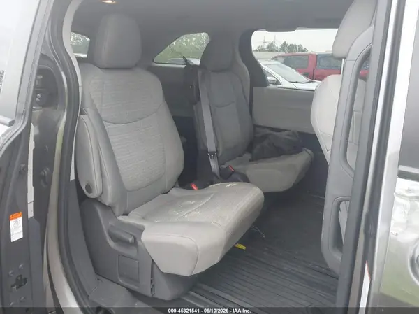 5TDKSKFC0MS008182 2021 TOYOTA SIENNA - Image 8