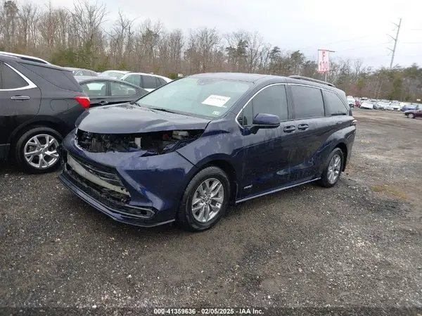 5TDKSKFC0MS015472 2021 TOYOTA SIENNA - Image 2