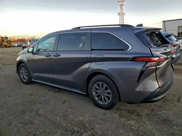 5TDKSKFC0MS026956 2021 TOYOTA SIENNA - Image 2