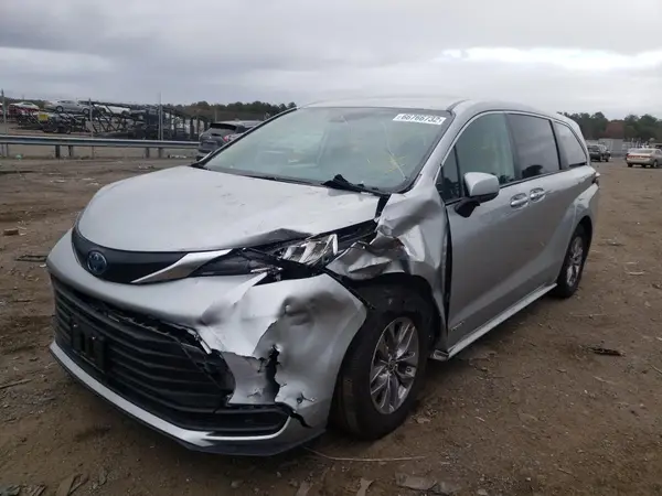 5TDKSKFC0MS033048 2021 TOYOTA SIENNA - Image 2