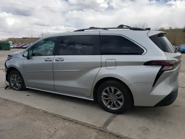 5TDKSKFC0PS075157 2023 TOYOTA SIENNA - Image 2