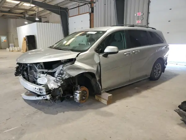 5TDKSKFC0PS079449 2023 TOYOTA SIENNA - Image 1