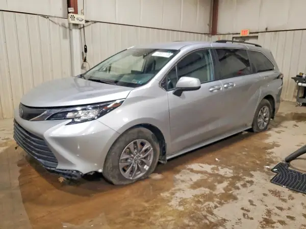 5TDKSKFC0PS100929 2023 TOYOTA SIENNA - Image 1