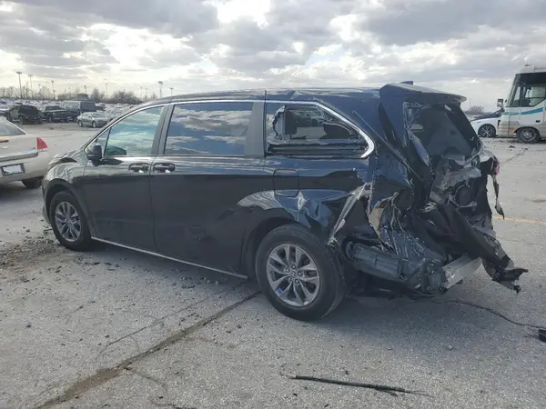 5TDKSKFC0RS114798 2024 TOYOTA SIENNA - Image 2