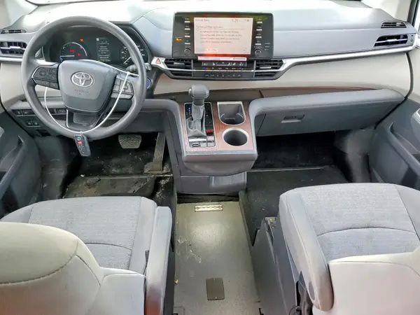 5TDKSKFC0RS128779 2024 TOYOTA SIENNA - Image 8