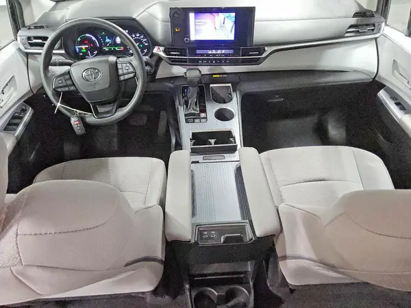 5TDKSKFC0SS186753 2025 TOYOTA SIENNA - Image 8