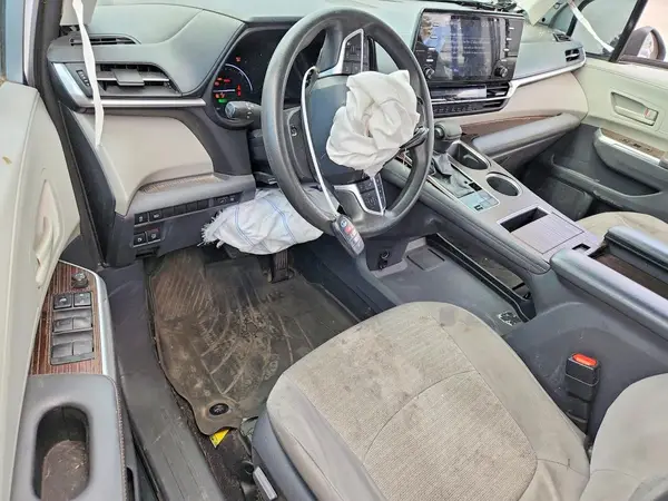 5TDKSKFC1MS003735 2021 TOYOTA SIENNA - Image 8