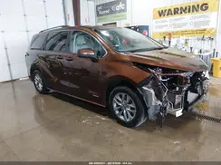 5TDKSKFC1MS038677 2021 TOYOTA SIENNA