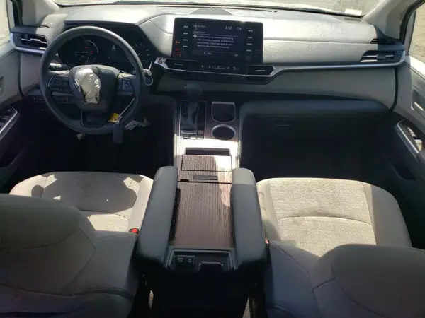 5TDKSKFC1PS094865 2023 TOYOTA SIENNA - Image 8