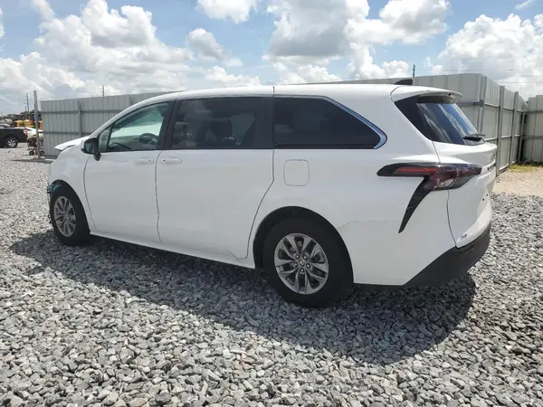 5TDKSKFC1PS099466 2023 TOYOTA SIENNA - Image 2