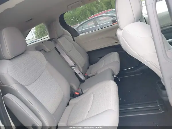 5TDKSKFC1RS135014 2024 TOYOTA SIENNA - Image 8
