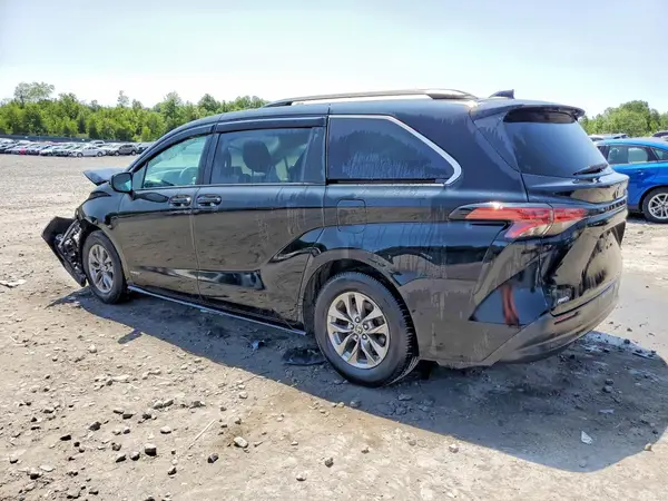 5TDKSKFC2MS039174 2021 TOYOTA SIENNA - Image 2