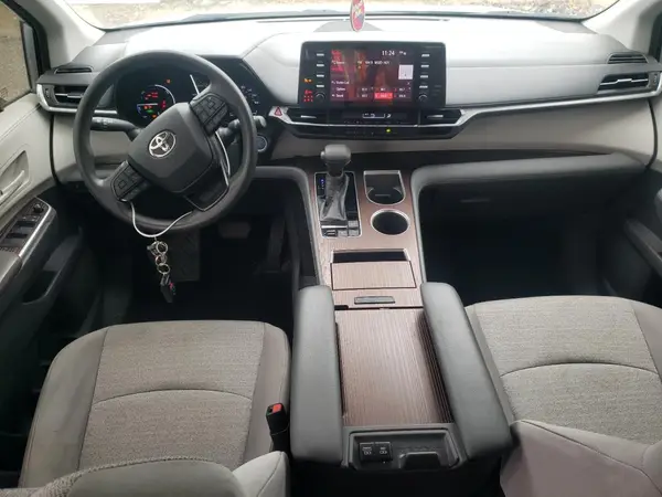 5TDKSKFC2NS042612 2022 TOYOTA SIENNA - Image 8