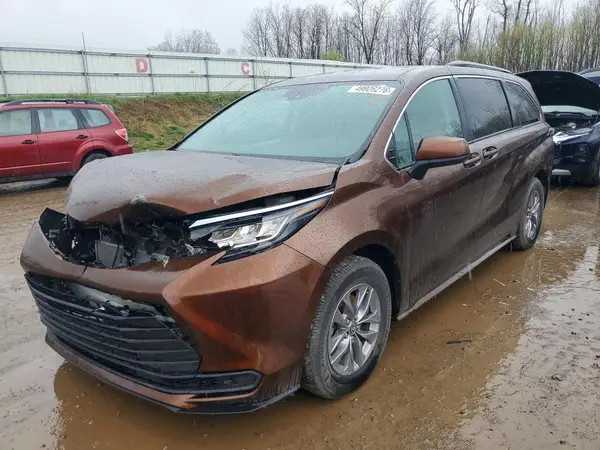 5TDKSKFC2NS065954 2022 TOYOTA SIENNA - Image 1