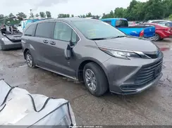 5TDKSKFC2NS069339 2022 TOYOTA SIENNA