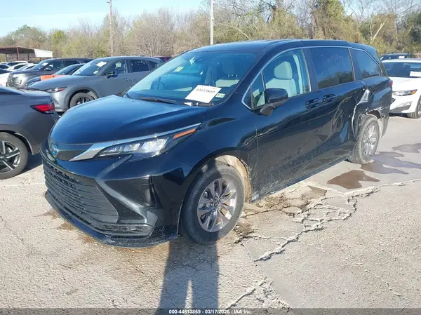 5TDKSKFC2RS136723 2024 TOYOTA SIENNA - Image 2