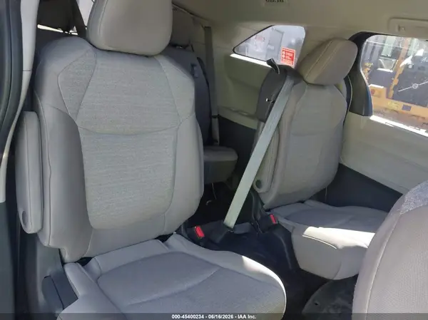 5TDKSKFC2RS140268 2024 TOYOTA SIENNA - Image 8