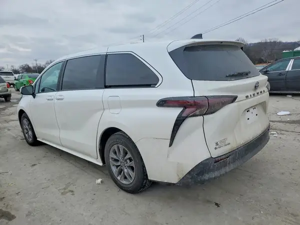 5TDKSKFC2SS194675 2025 TOYOTA SIENNA - Image 2