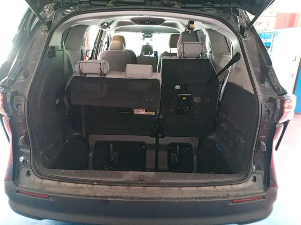 5TDKSKFC3NS070886 2022 TOYOTA SIENNA - Image 2