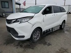 5TDKSKFC3NS070984 2022 TOYOTA SIENNA