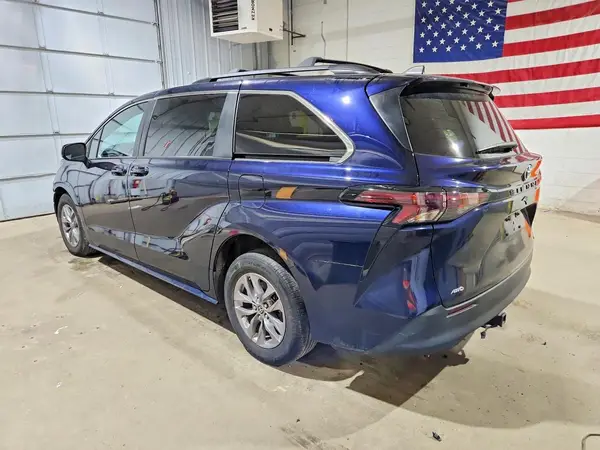 5TDKSKFC3PS088985 2023 TOYOTA SIENNA - Image 2