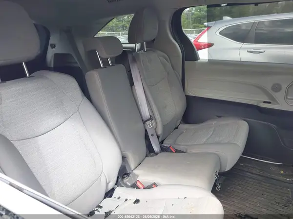 5TDKSKFC3RS121812 2024 TOYOTA SIENNA - Image 8