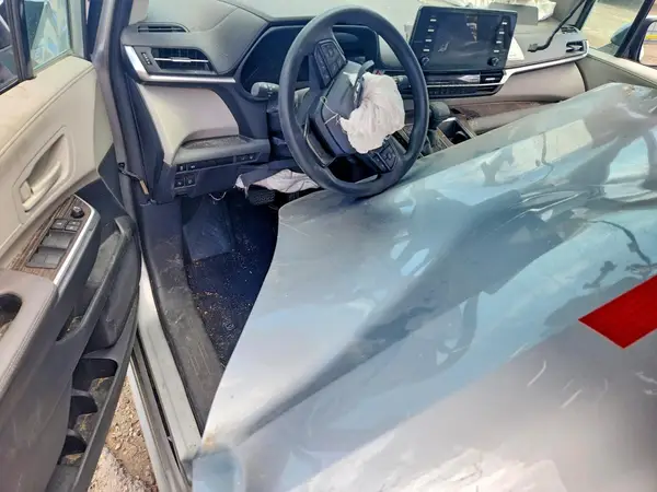 5TDKSKFC3RS140361 2024 TOYOTA SIENNA - Image 8