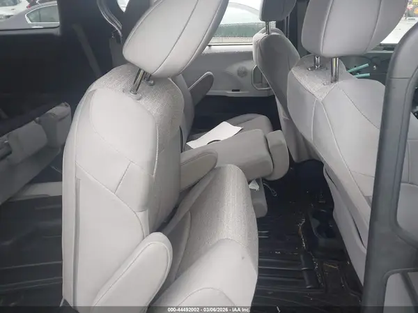 5TDKSKFC3SS156369 2025 TOYOTA SIENNA - Image 8