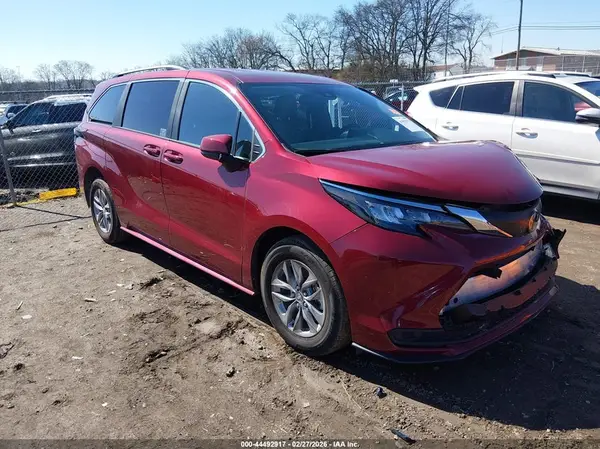 5TDKSKFC3TS235543 2026 TOYOTA SIENNA - Image 1