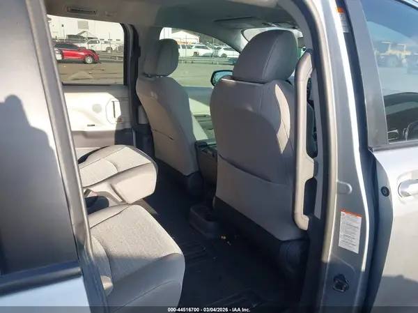 5TDKSKFC4MS012512 2021 TOYOTA SIENNA - Image 8