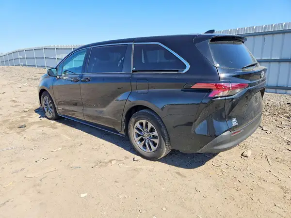 5TDKSKFC4MS013238 2021 TOYOTA SIENNA - Image 2