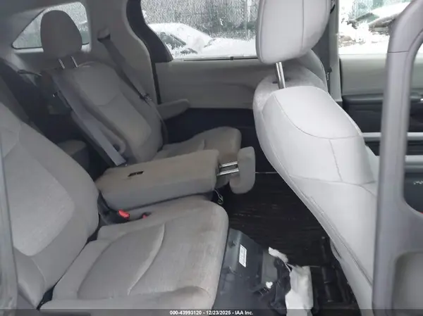 5TDKSKFC4MS028094 2021 TOYOTA SIENNA - Image 8