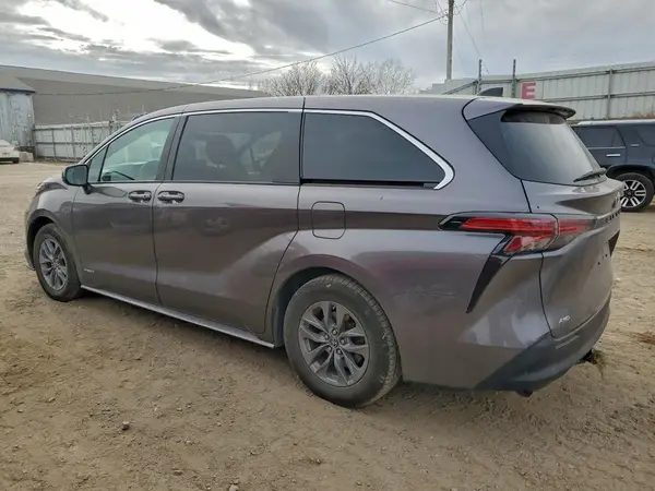 5TDKSKFC4MS028533 2021 TOYOTA SIENNA - Image 2