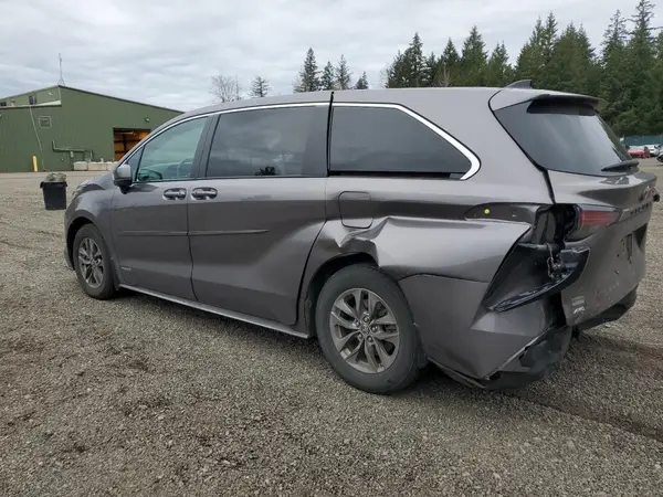 5TDKSKFC4MS031738 2021 TOYOTA SIENNA - Image 2