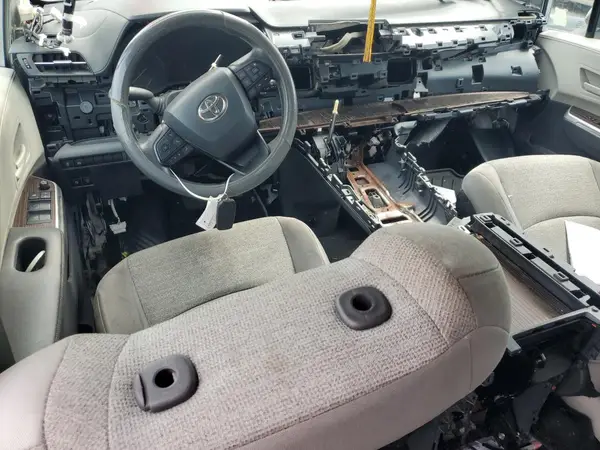 5TDKSKFC4NS055541 2022 TOYOTA SIENNA - Image 8