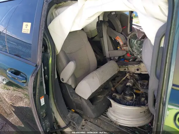 5TDKSKFC4PS087201 2023 TOYOTA SIENNA - Image 8
