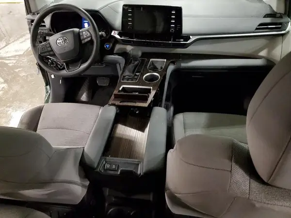 5TDKSKFC4RS138389 2024 TOYOTA SIENNA - Image 8
