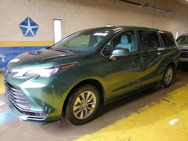 5TDKSKFC4SS182723 2025 TOYOTA SIENNA - Image 1