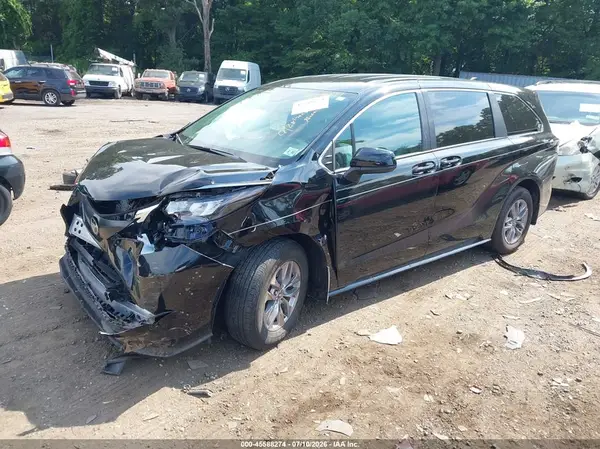 5TDKSKFC4TS244879 2026 TOYOTA SIENNA - Image 2