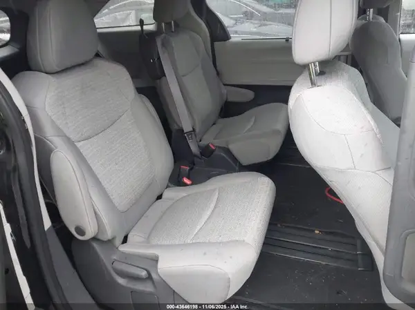 5TDKSKFC5MS021333 2021 TOYOTA SIENNA - Image 8