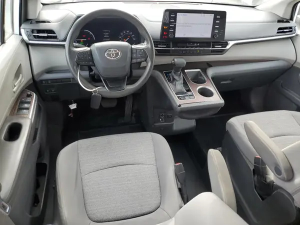5TDKSKFC5NS071067 2022 TOYOTA SIENNA - Image 8
