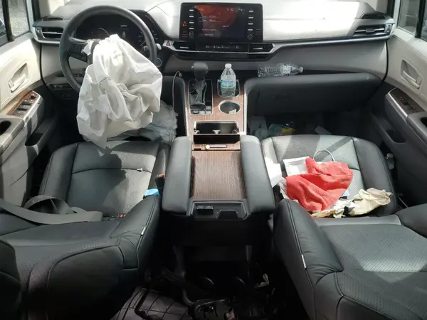 5TDKSKFC5PS089717 2023 TOYOTA SIENNA - Image 8